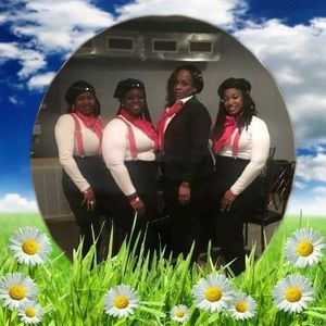 Meet your Posher, Claudia